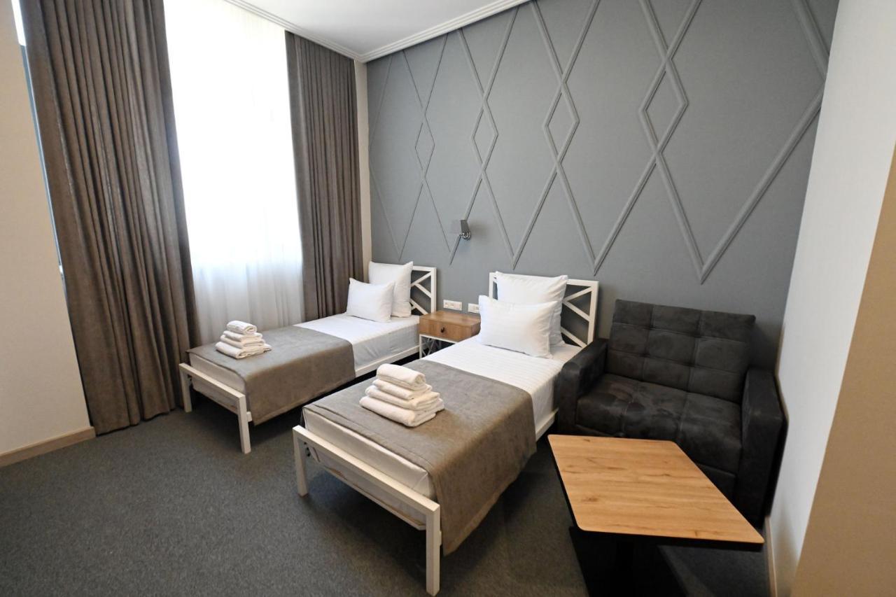 Prime Hotel Gyumri Ngoại thất bức ảnh