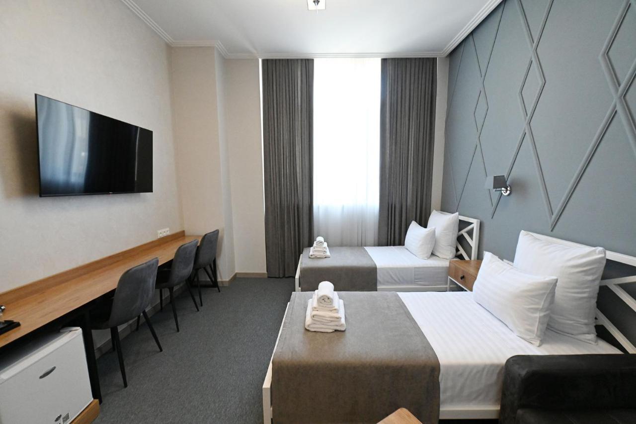 Prime Hotel Gyumri Ngoại thất bức ảnh