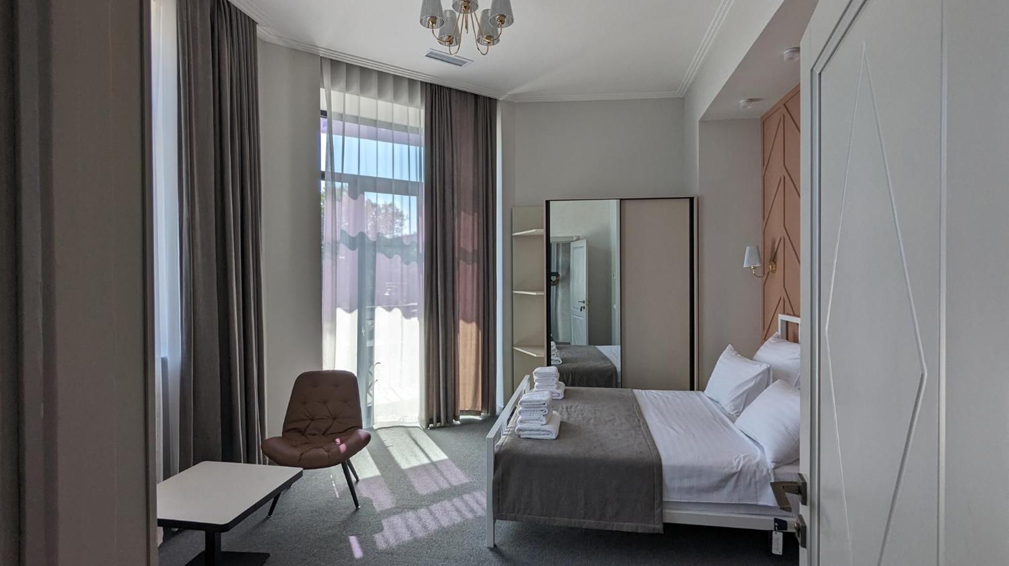 Prime Hotel Gyumri Ngoại thất bức ảnh
