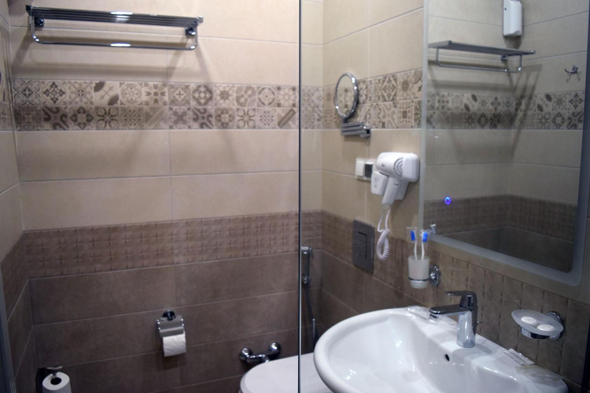 Prime Hotel Gyumri Ngoại thất bức ảnh
