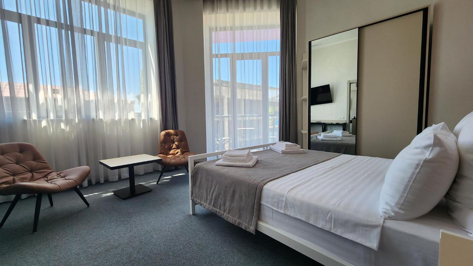 Prime Hotel Gyumri Ngoại thất bức ảnh